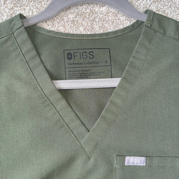 Figs Moss Scrub Set - Picture 2 of 6